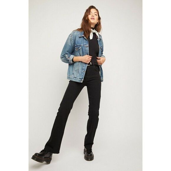 NWT FREE PEOPLE WE THE FREE Sz 27 FRENCH GIRL FLARE JEANS SATURATED BLACK - Picture 1 of 5